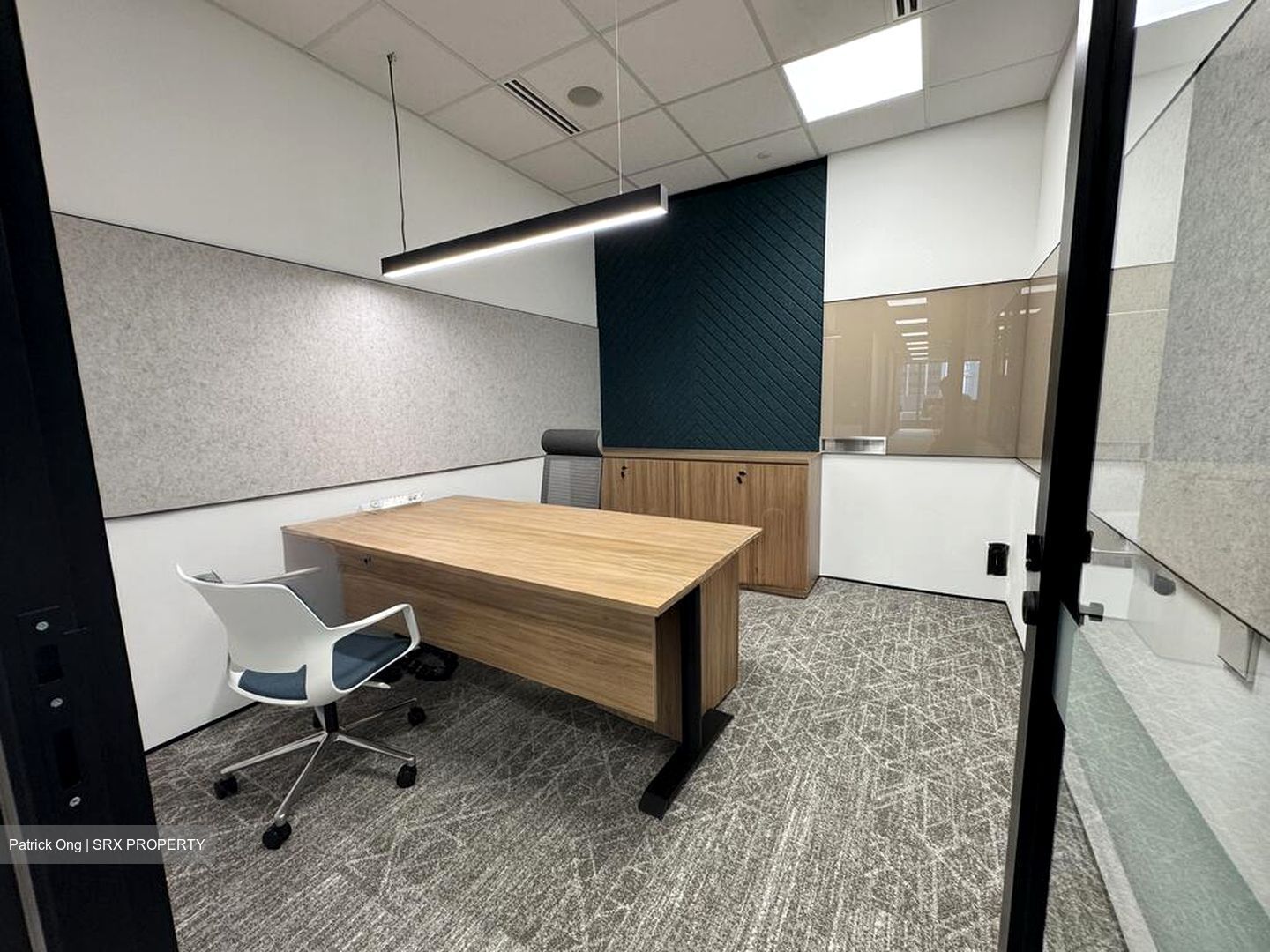 Central Boulevard (D1), Office #522182651
